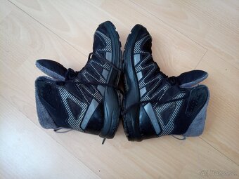 Zimné topánky Salomon č.36