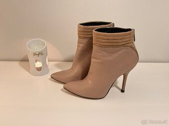 Bezove clenkove cizmy Guess