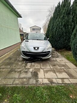 Predám Peugeot 206+ - 1