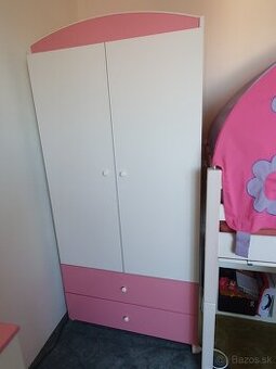 Detská šatníková skriňa, komoda a stôl