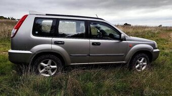 Nissan X-trail 2,0 103kw benzín 4x4