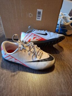 Nike turfy Merurial