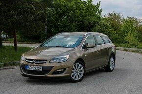 Opel Astra Sport Tourer ST 1.4 Turbo 140k Cosmo A/T