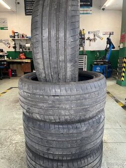Predám Goodyear dvojrozmer Pneu 245/40R19 275/35R19
