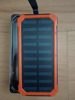 Predám solárnu dobijacku powebank 10000 mAh