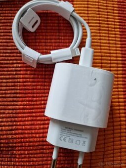 Kábel s adapterom