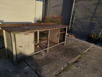 Predám pracovný stôl - ponk