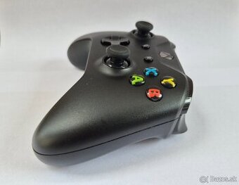 Bezdrotovy ovladac Xbox One