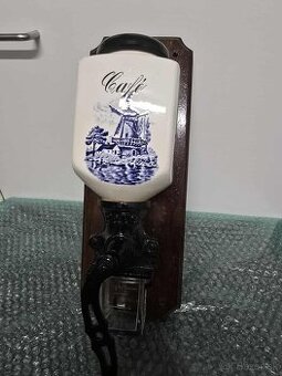 Nástenný mlynček na kávu PEDE