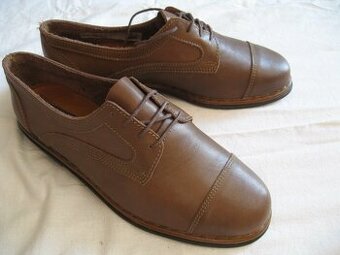 Pánske celokožené topánky - veľ. 43