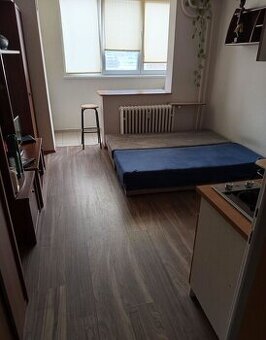 Garsónka, Bratislava V TOP