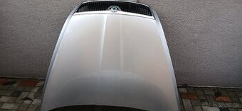 Predám prednu kapotu a naraznik octavia 2 pred facelite