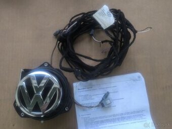 Cúvaciu kameru VW Golf 7 komplet s kabelážou . NOVÁ - 1