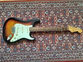 Fender 60s Stratocaster PF 3-Tone Sunburst