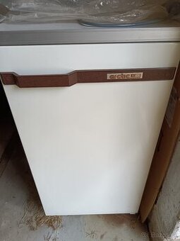 Mraznička CALEX 160 Litrov
