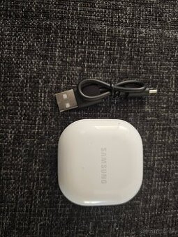 Samsung buds FE