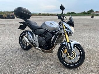 HONDA CB600F HORNET