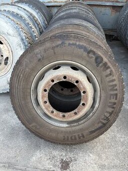 Pneu 305 / 70 r 22,5