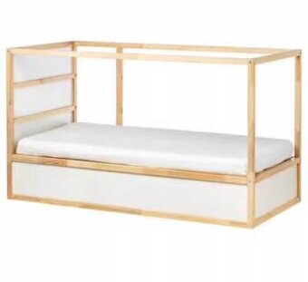 Postel ikea kura