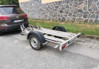 Príves na moto