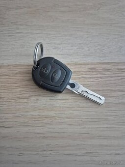 Diaľkový auto kľúč octavia 1