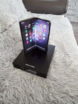 Predám Samsung Galaxy Z Fold5 - 512gb