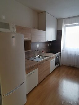 Prenájom Bytu, 2 Iz.Byt 65m2,4/6.p. Centrum ŽA, Novostavba