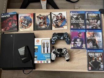 Predám PS4 500gb + externý disk 1tb s dvoma ovládačmi