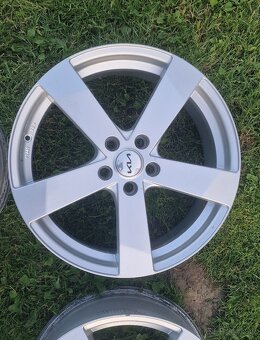 R19 5x114,3 elektrony