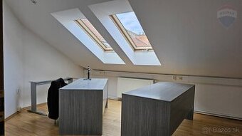 Kancelária na prenájom 17.6 m2, Farská 10, Nitra