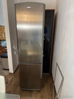 Predam chladnicku Whirpool