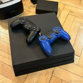PS4 Pro 1TB s PS VR + 4 hry - 1