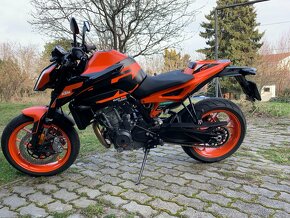 KTM 890 Duke 2024