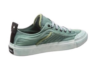 Diesel, New Balance