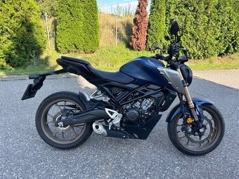 Predám Honda CB125R