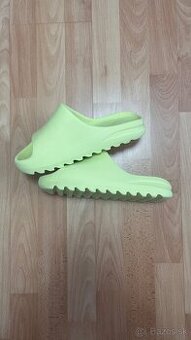 Yeezy Slides