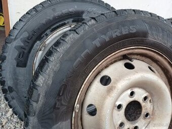 Predám zimné pneumatiky Nokian snowproof 225/65 R16 C