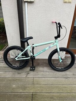 BMX Sunday ex Julian Arteaga 2024