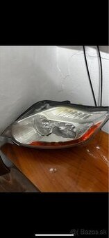 Ford Kuga svetlá