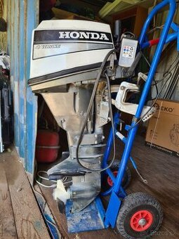 Lodný motor HONDA 9, 9