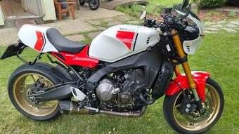 YAMAHA XSR 900