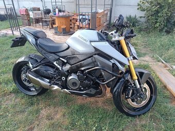 Suzuki GSXS 1000