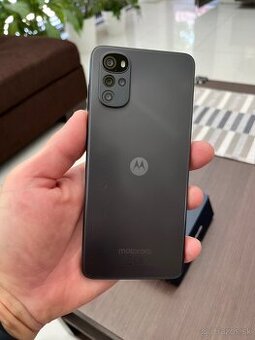 Motorola G22