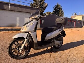 2008 PIAGGOI CARNABY 125 ES, naj. 5500 km, po servisu