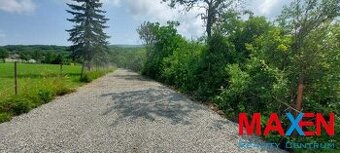 Pozemok 11 ár, v intraviláne Vyšná Kamenica, Košice Okolie