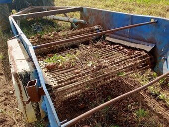 Dvojriadkovy vyoravac zemiakov tek