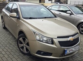 REZERVOVANE Chevrolet Cruze 1,6 benzin, automat