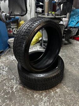 2x zimne pneu 225/35 r19