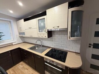 Kuchynska linka + spotrebiče