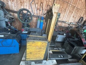 Vysokoz. vozík baterkovy ručne vedeny